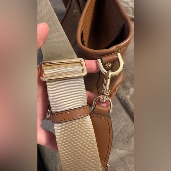 NWT	Michael Kors	Beck Travel Leather Tote	Caramel/Gold	Extra large - Picture 7 of 7